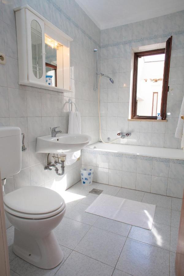 House Emilija Apartment Novalja Ngoại thất bức ảnh